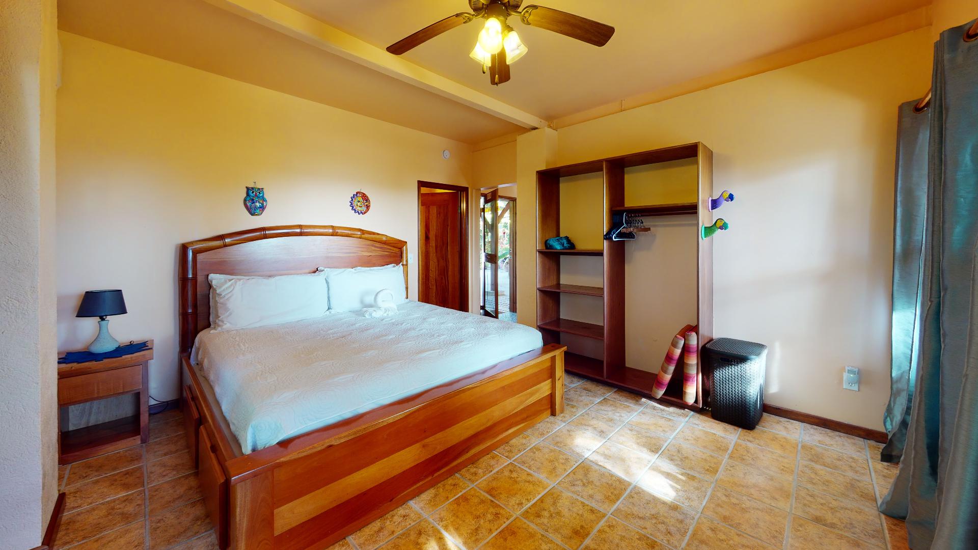 Costal Breezes-Bedroom 5